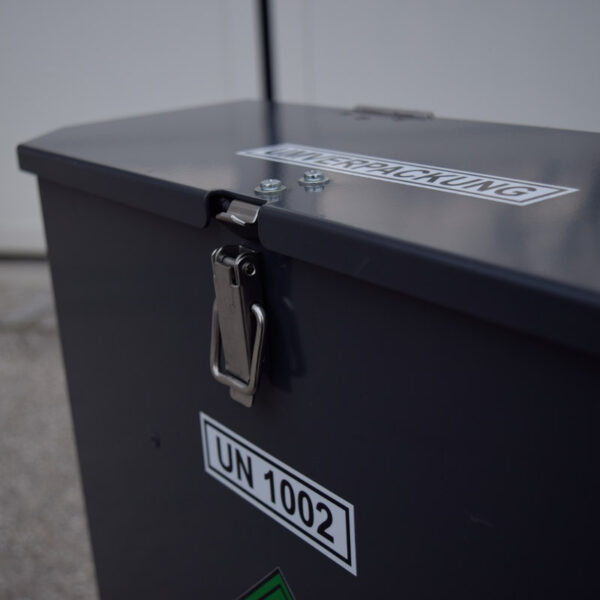 Atemschutzflaschenbox Detailansicht - Made by kkm